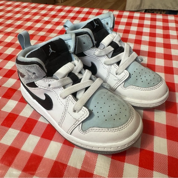 JORDAN 1 MID (TD) TODDLER US SIZE - 9 C - Picture 3 of 9